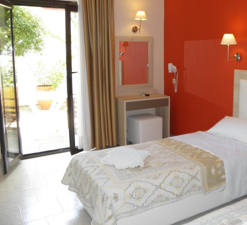 Makedonia Hotel Ouranoupoli Exterior photo